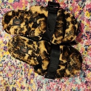 Ugg slides